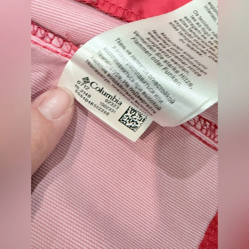 Columbia rain coat, red, medium, new - Picture 6 of 8
